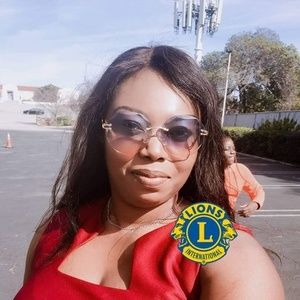 Meet your Posher, Juliet